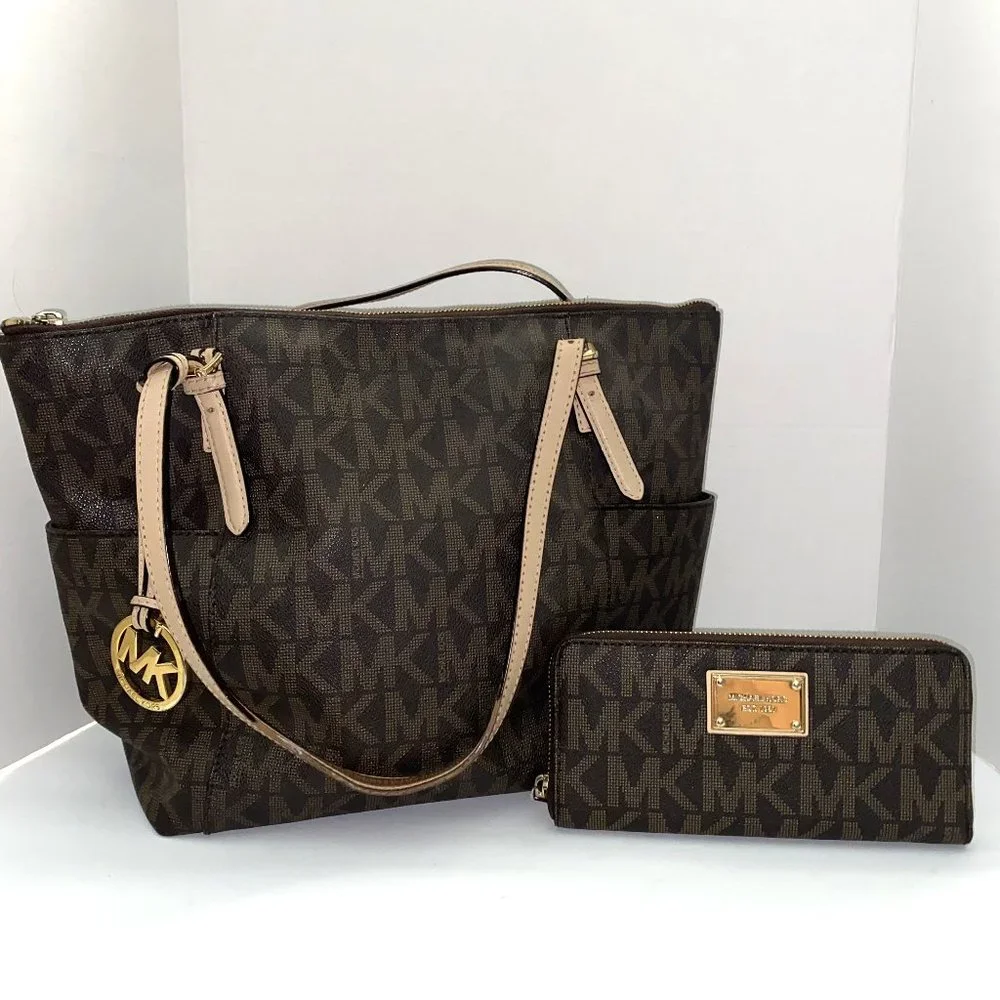 MICHAEL KORS Signature Logo Bag with‎ Wallet